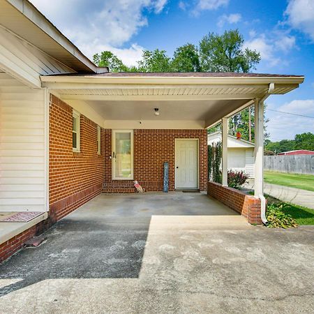 Florence Family Home With Dog-Friendly Yard Exterior photo