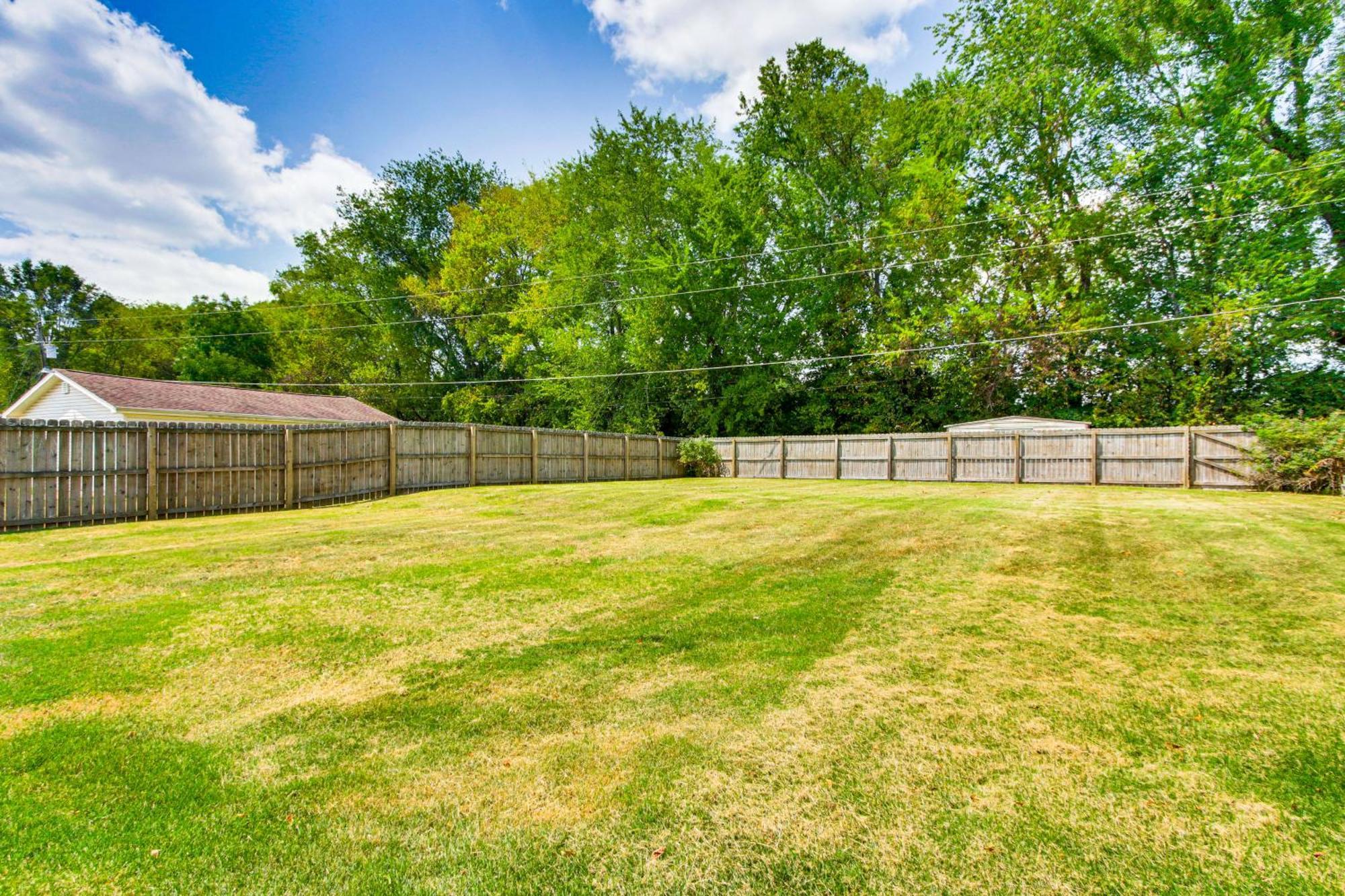 Florence Family Home With Dog-Friendly Yard Exterior photo